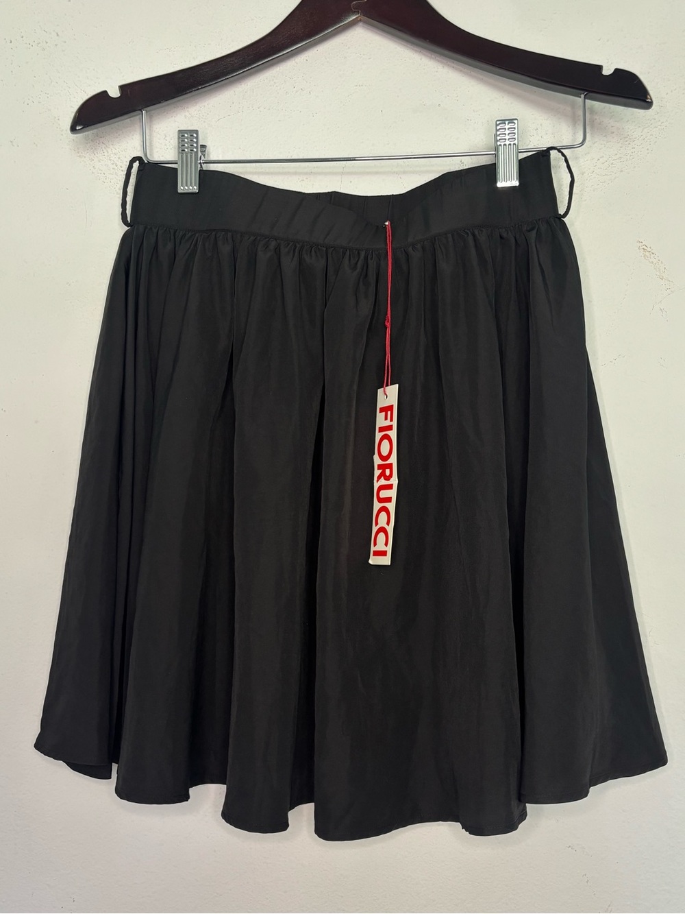 FIORUCCI NWT CLASSIC BLACK FLOWY CIRCLE MINI SKIRT SZ 28